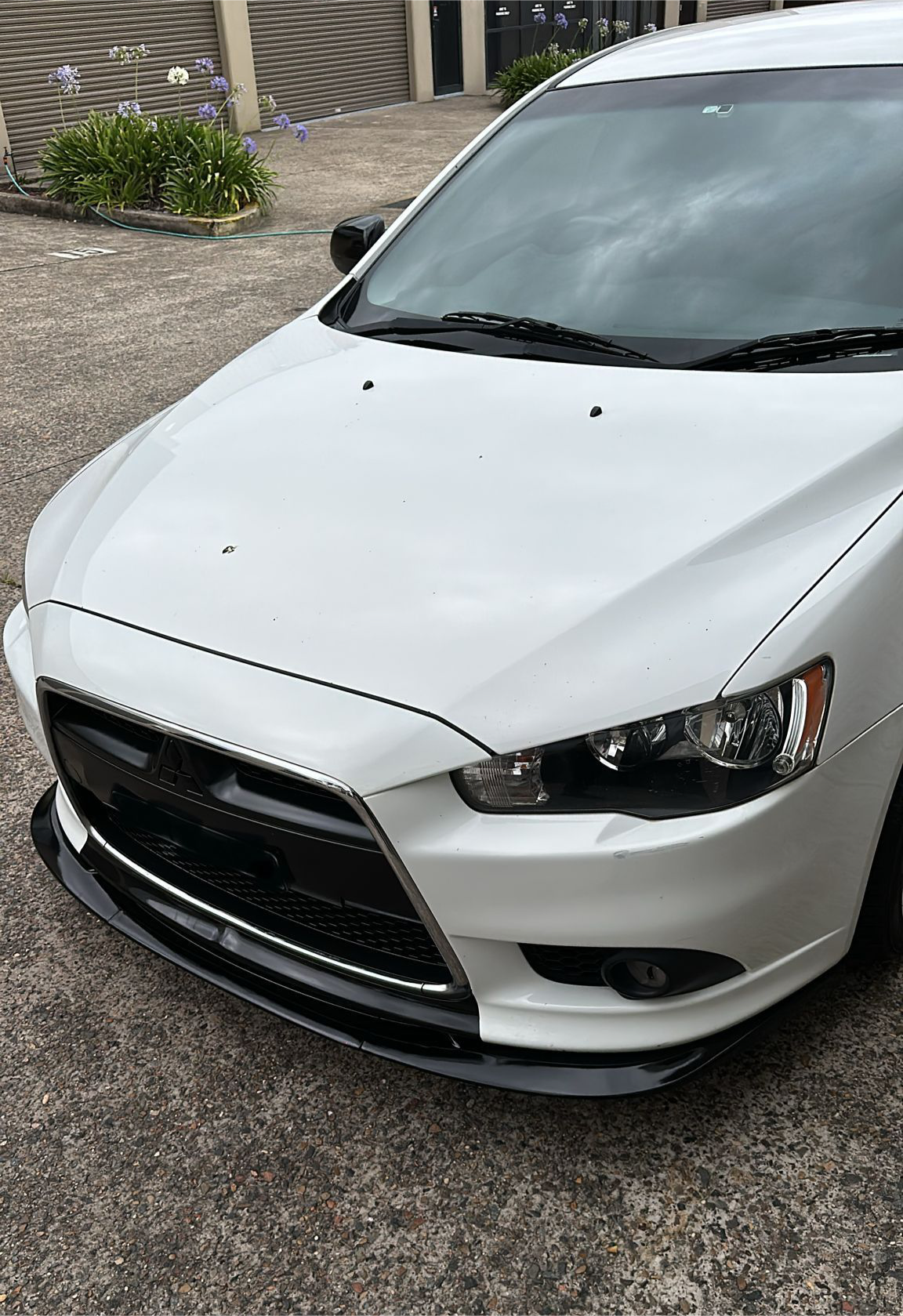 Mitsubishi Lancer GRX front lip splitter