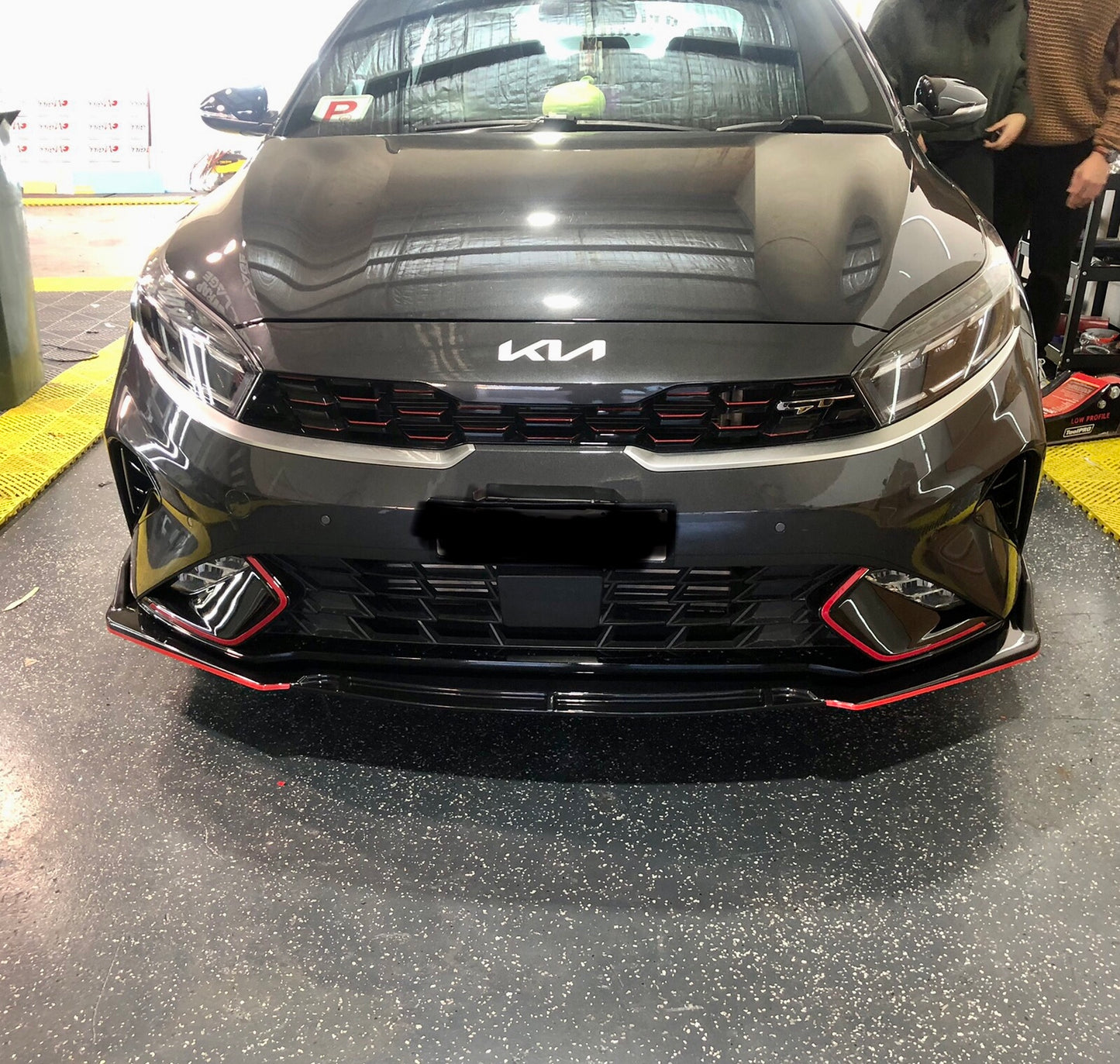 Kia Cerato GT front lip splitter