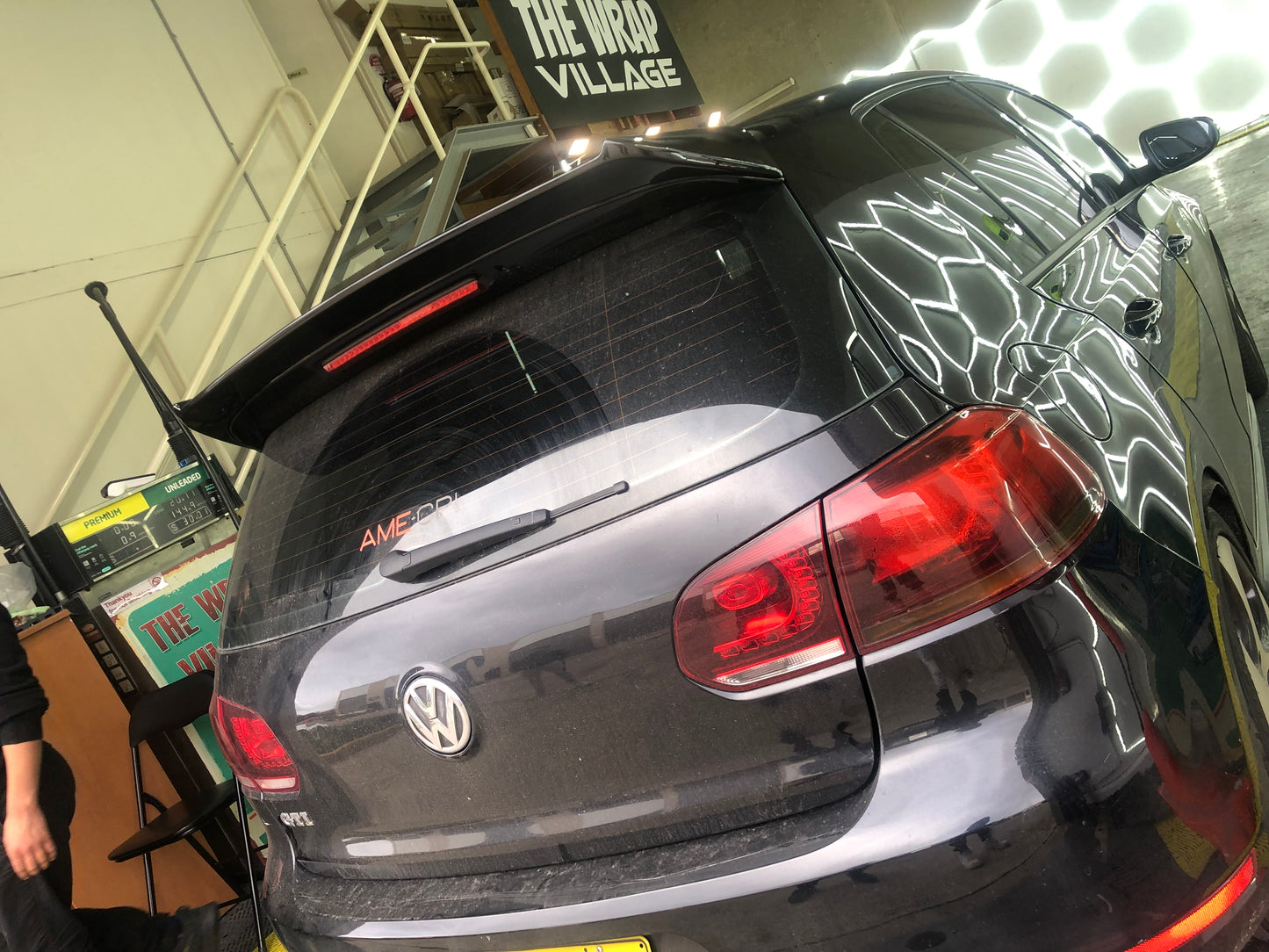 Volkswagen Golf MK6 GTI R Osir style rear boot trunk spoiler